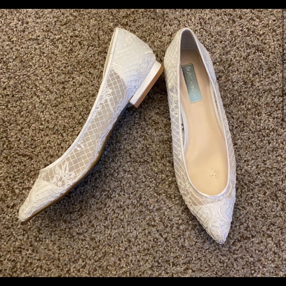 Betsy Johnson flats